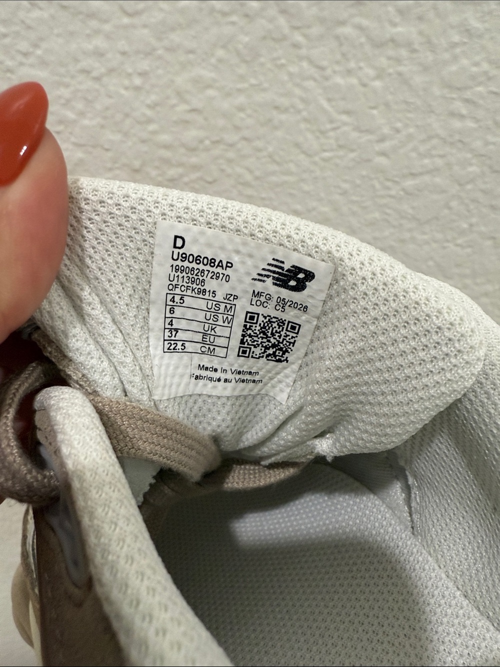 New Balance 9060 Sneakers Driftwood / Timberwolf - Picture 8 of 8